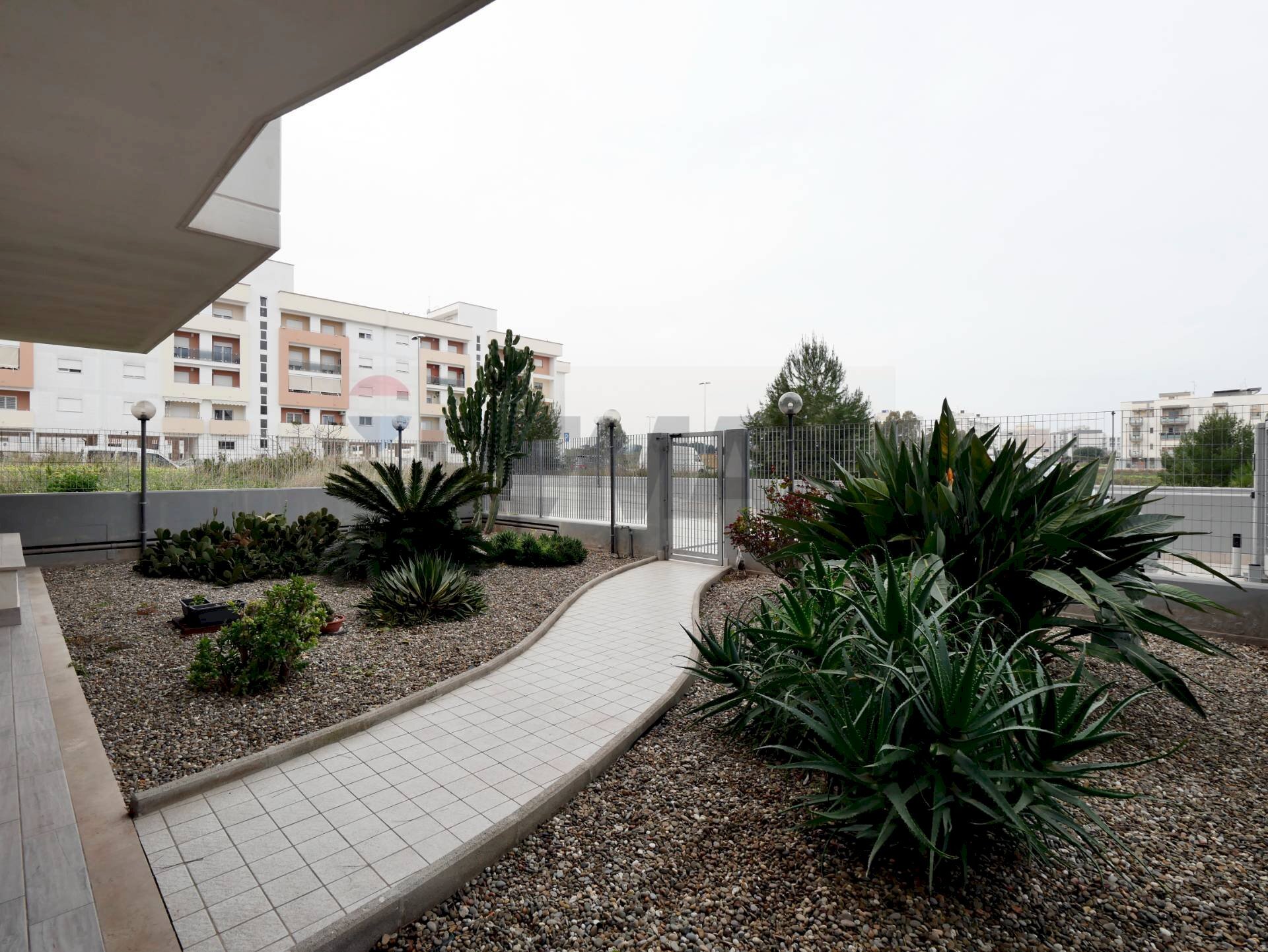 Edificio all\'aperto - Trilocale via Fratelli Spizzico
 
10, Bari - foto 2