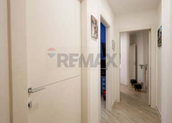 Hall / corridoio - Trilocale via Fratelli Spizzico
 
10, Bari - foto 8