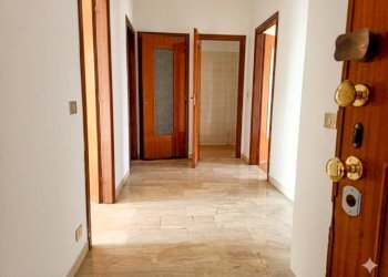 Ingresso - Trilocale via Giuseppe Giacosa, 12, Moncalieri - foto 6