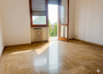 Camera da letto - Three-room apartment via Giuseppe Giacosa, 12, Moncalieri - photo 21