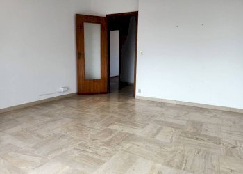 Camera da letto - Trilocale via Giuseppe Giacosa, 12, Moncalieri - foto 23