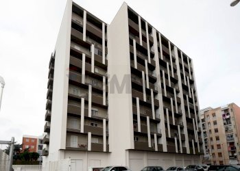 Edificio all\'aperto - Trilocale Renata Fonte, Bari - foto 1