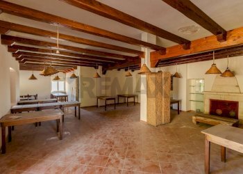 Soggiorno - Commercial Premises Via Cisternino /S.p. 134, Locorotondo - photo 3