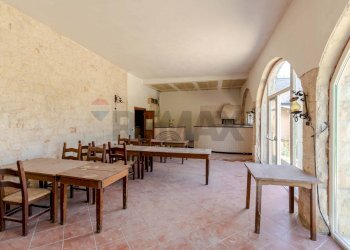 Sala da pranzo - Commercial Premises Via Cisternino /S.p. 134, Locorotondo - photo 15