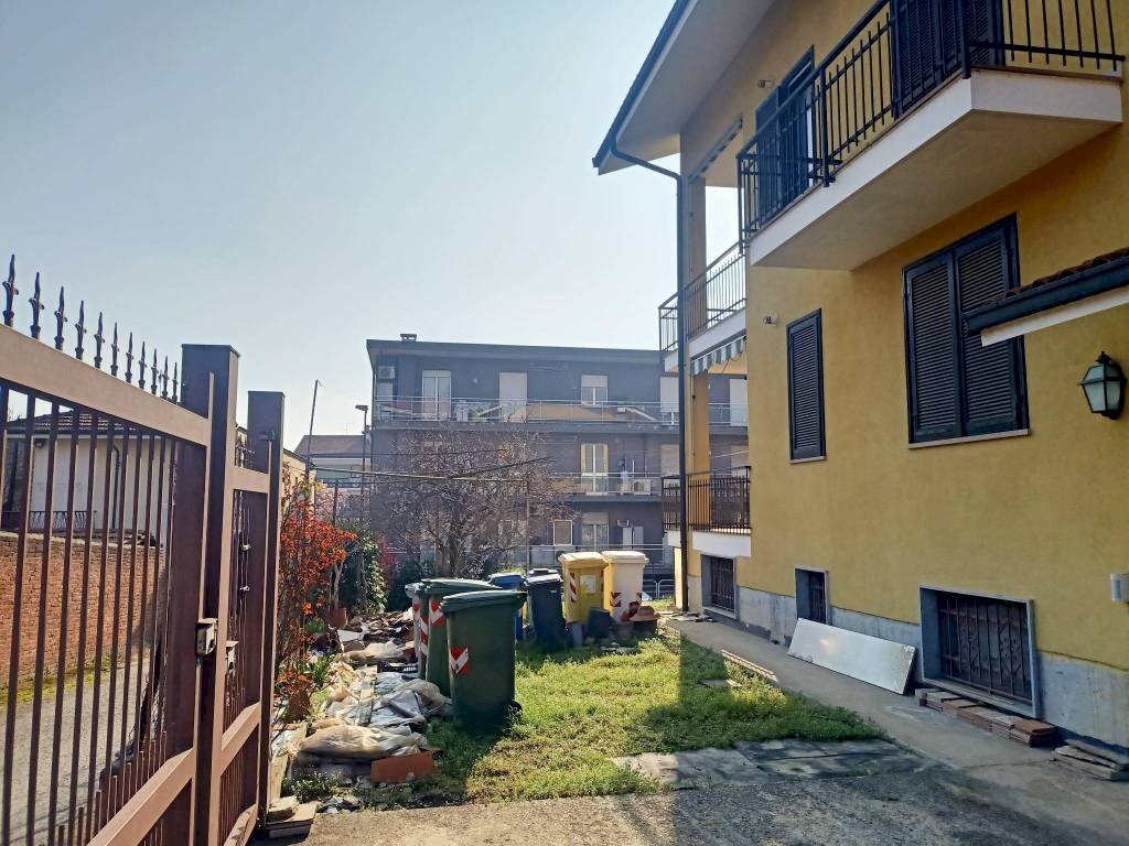 Cortile interno - Quadrilocale via Torino, 69, Trofarello - foto 2