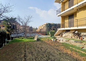 Giardino - Quadrilocale via Torino, 69, Trofarello - foto 4