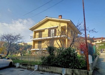 Facciata - Quadrilocale via Torino, 69, Trofarello - foto 8