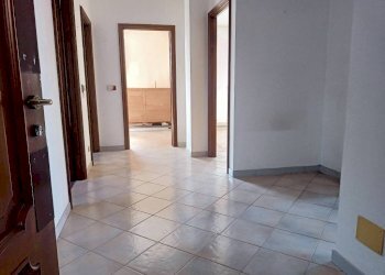 Corridoio - Quadrilocale via Torino, 69, Trofarello - foto 12