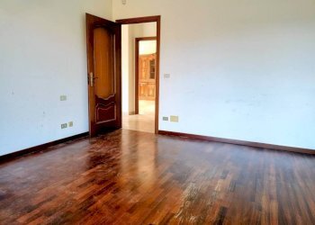 Camera da letto - Quadrilocale via Torino, 69, Trofarello - foto 33