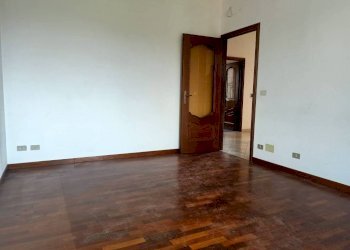 Camera da letto - Quadrilocale via Torino, 69, Trofarello - foto 36