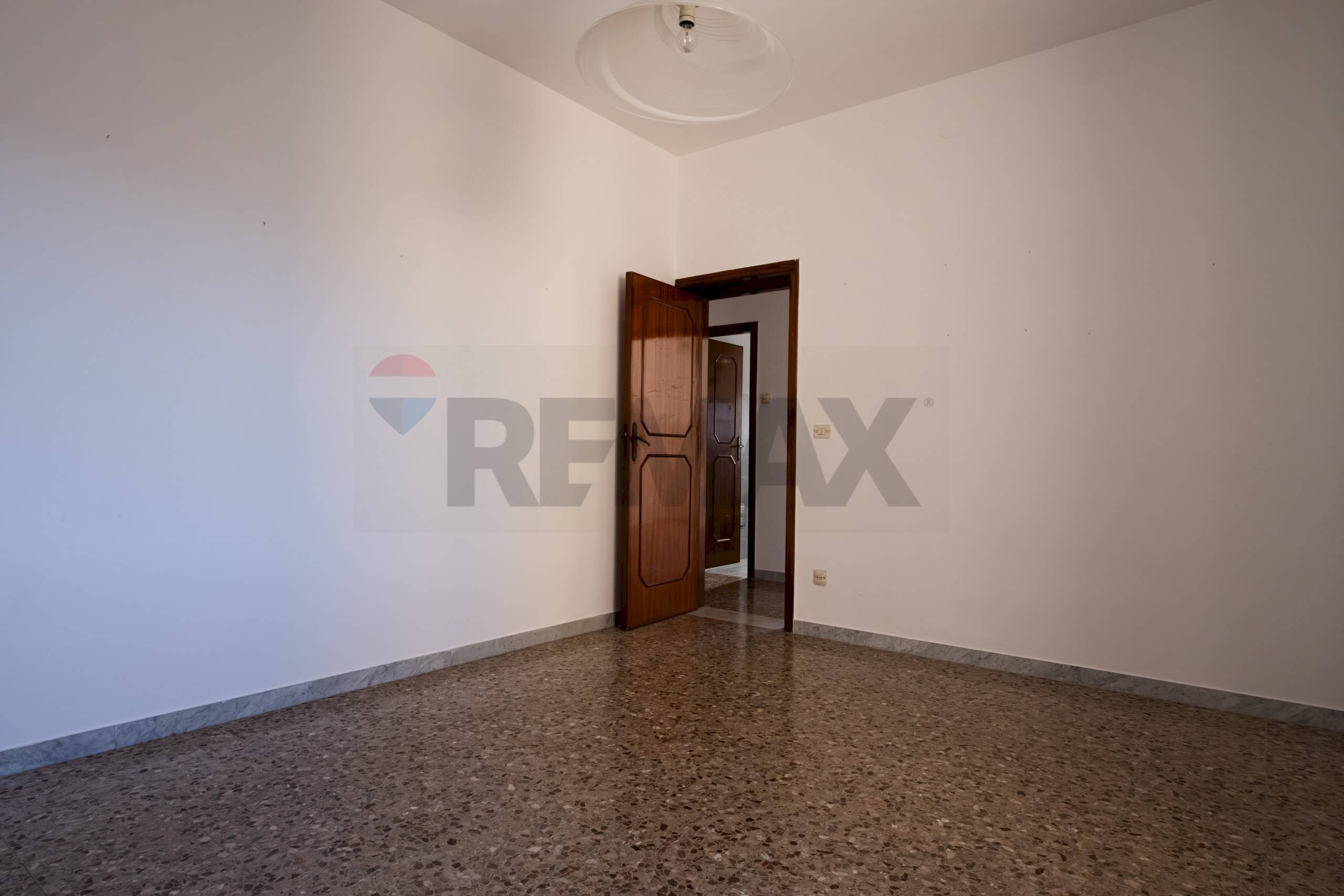 Stanza vuota - Appartamento Via Ponticello
 
16, Crispiano - foto 2