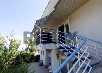 Scale - Four-room apartment Strada Dello Schiamante
 
1, Bari - photo 7