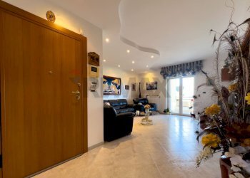 Soggiorno - Appartamento Via della Resistenza
 
43, Martina Franca - foto 2