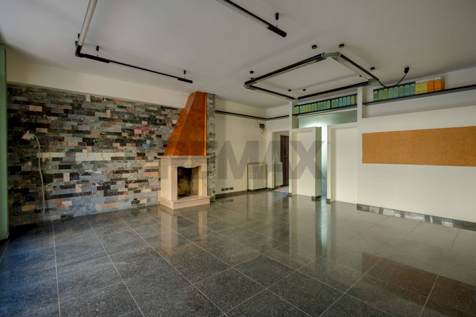 Stanza vuota - Appartamento via Enrico Toti
 
102, Mola di Bari - foto 2