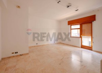 Stanza vuota - Appartamento via Enrico Toti
 
102, Mola di Bari - foto 4