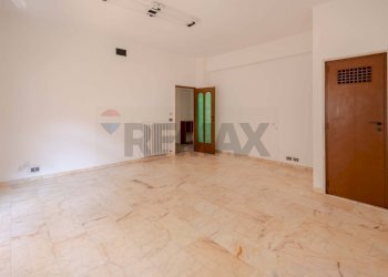 Stanza vuota - Appartamento via Enrico Toti
 
102, Mola di Bari - foto 5