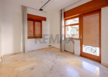 Stanza vuota - Appartamento via Enrico Toti
 
102, Mola di Bari - foto 8