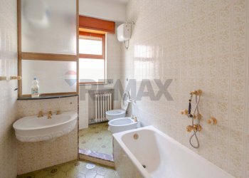 Bagno - Appartamento via Enrico Toti
 
102, Mola di Bari - foto 10