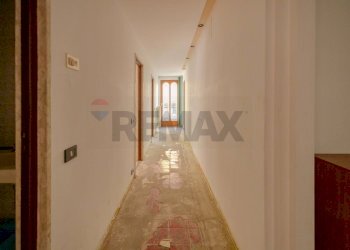 Hall / corridoio - Appartamento via Enrico Toti
 
102, Mola di Bari - foto 11