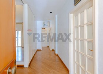 Hall / corridoio - Trilocale Via Giuseppe Fanelli
 
206/G, Bari - foto 4