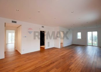 Stanza vuota - Appartamento Strada Torrebella
 
6, Bari - foto 11