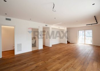 Stanza vuota - Appartamento Strada Torrebella
 
6, Bari - foto 17