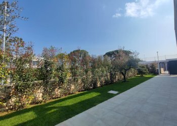 Giardino - Quadrilocale Strada Torrebella
 
6, Bari - foto 7