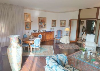 salone - Appartamento via Traforo, 17, Pino Torinese - foto 2