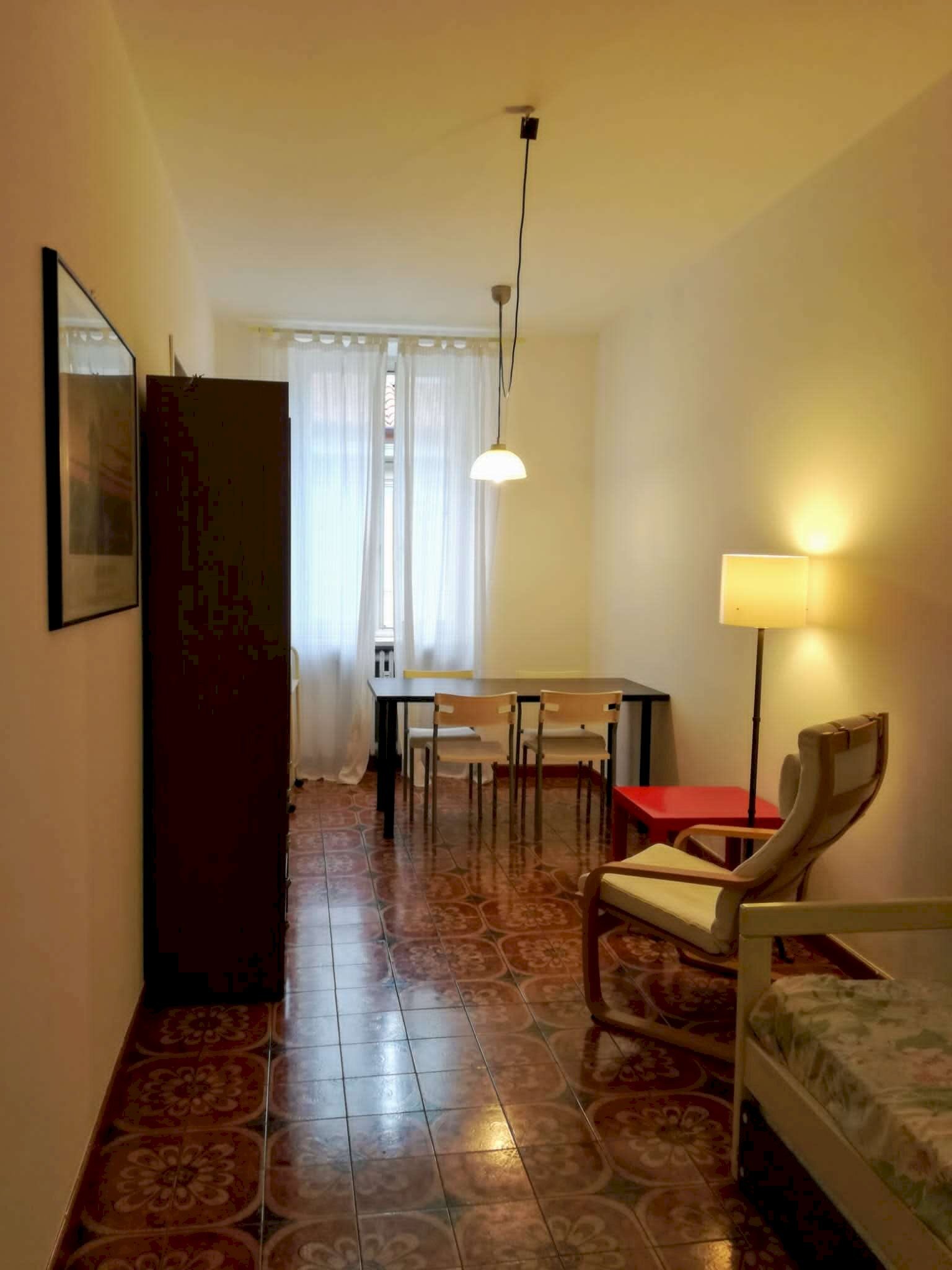 zona giorno/notte - Appartamento via Fratelli Calandra, 13, Torino (zona Centro) - foto 3