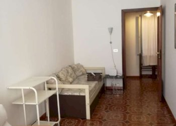 zona giorno/notte - Appartamento via Fratelli Calandra, 13, Torino (zona Centro) - foto 4