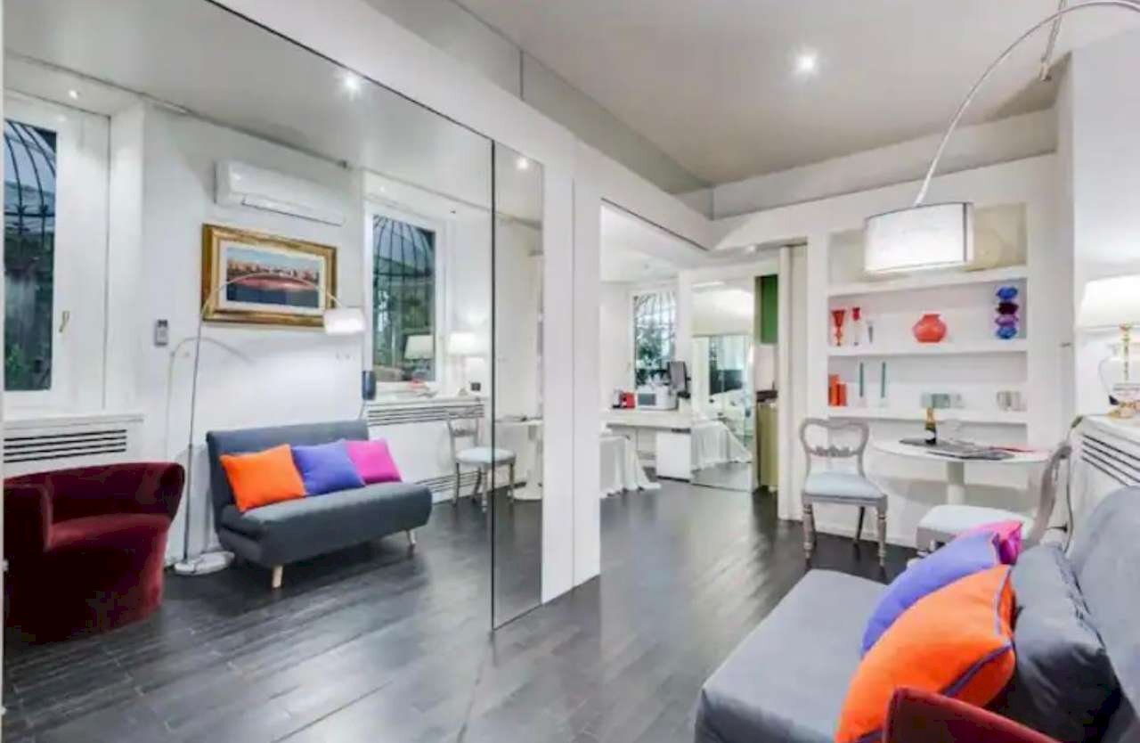 camera - Bed & Breakfast via Borgognona, 32, Roma (zona Centro Storico) - foto 2