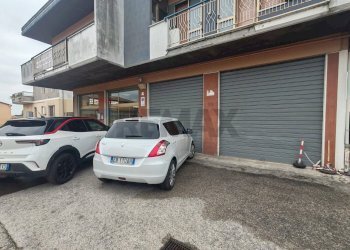 Edificio all\'aperto - Locale Commerciale Strada Pandolfi
47/1, Pescara - foto 14