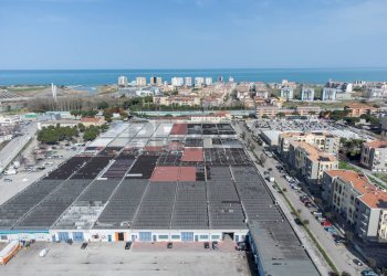 Edificio all\'aperto - Capannone VIA CAVALLOTTI
 
25, Montesilvano - foto 1