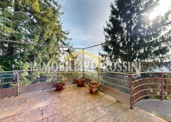 Terrazzo - Villa via Fincarà, 45, Varese (zona Santa Maria del Monte) - foto 11