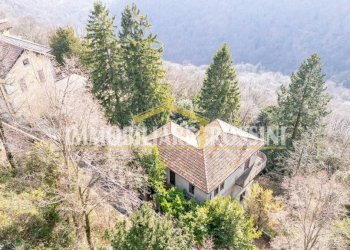 Zona - Villa via Fincarà, 45, Varese (zona Santa Maria del Monte) - foto 35