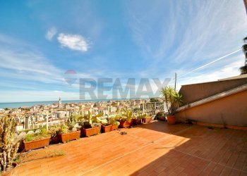 Terrazza - Terraced Villa Strada Zanni
30, Pescara - photo 1