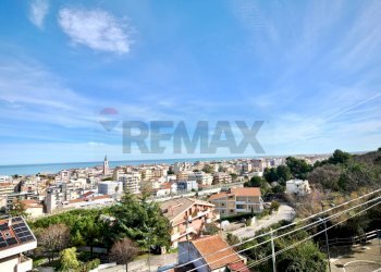 Edificio all\'aperto - Terraced Villa Strada Zanni
30, Pescara - photo 4