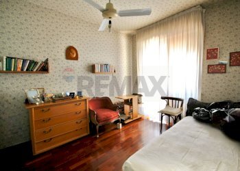 Camera / camera da letto - Terraced Villa Strada Zanni
30, Pescara - photo 9