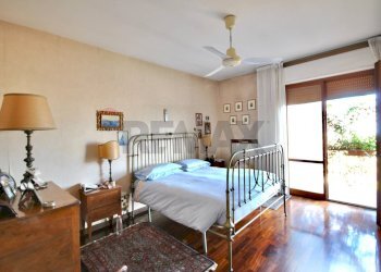 Camera / camera da letto - Terraced Villa Strada Zanni
30, Pescara - photo 15