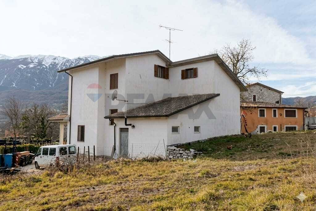Casa all\'aperto - Villa Via Canale
 
38, Caramanico Terme - foto 2