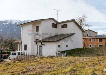 Casa all\'aperto - Villa Via Canale
 
38, Caramanico Terme - foto 2