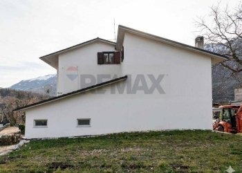 Casa all\'aperto - Villa Via Canale
 
38, Caramanico Terme - foto 3