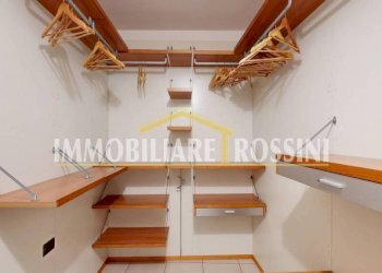 Cabina armadio - Trilocale via San Martino della Battaglia, 6, Varese - foto 23