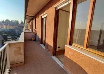 balcone - Four-room apartment via Adriatico, 6, Varese - photo 4