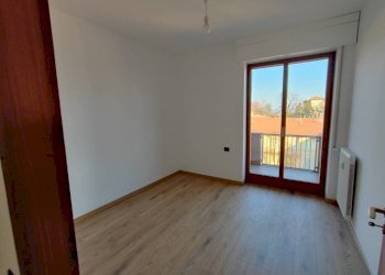 camera - Four-room apartment via Adriatico, 6, Varese - photo 8