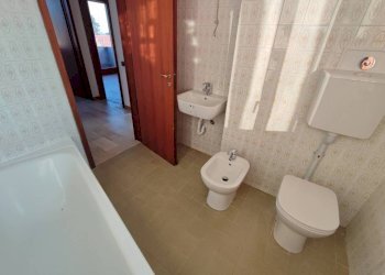 bagno - Four-room apartment via Adriatico, 6, Varese - photo 10