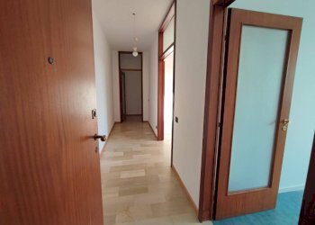 ingresso - Four-room apartment via Adriatico, 6, Varese - photo 19