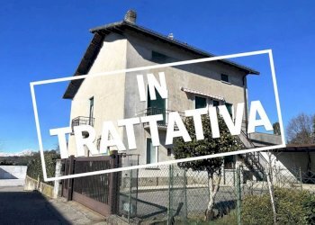 Facciata - Trilocale via Caseè, 60, Caronno Varesino - foto 1