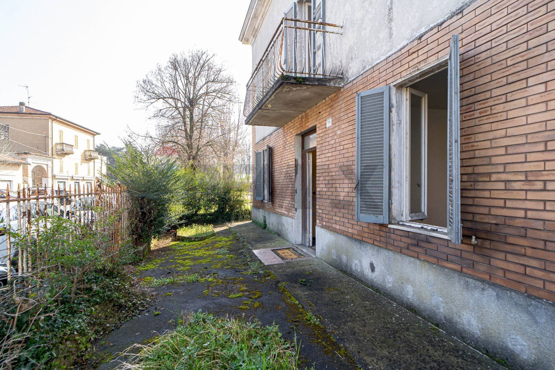 Giardino - Casa indipendente VIA NAZIONALE
 
1, Sissa Trecasali - foto 2