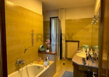 Bagno - Villa a Schiera via Salati
 
21, Parma - foto 14